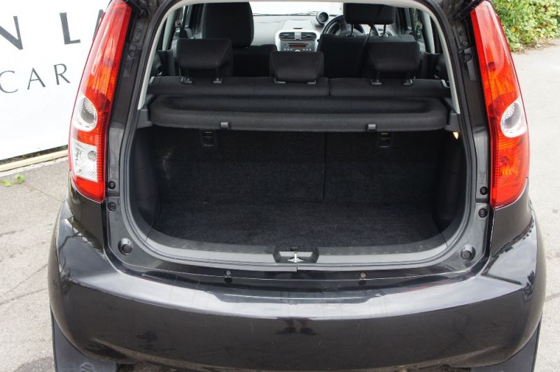 2010 SUZUKI SPLASH GLS image 4