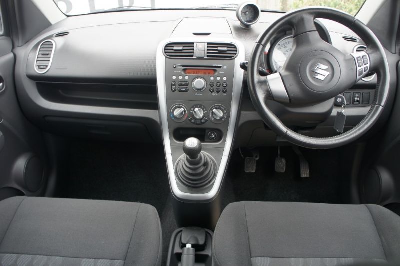 2010 SUZUKI SPLASH GLS image 5