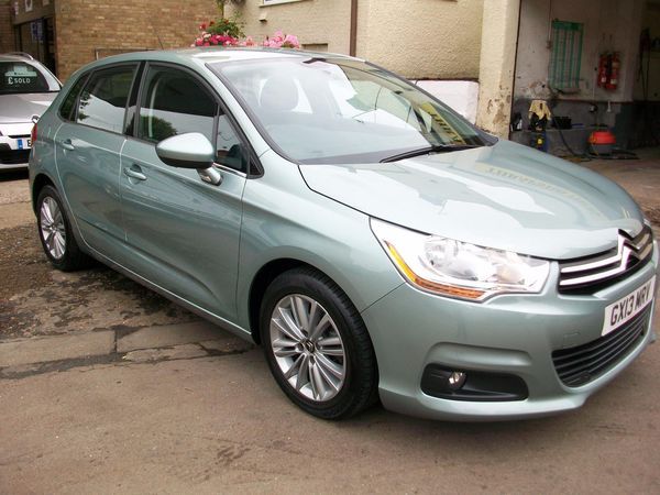 2013 Citroen C4 1.6 e-HDi image 1