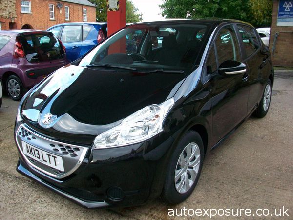 2013 Peugeot 208 1.4 e-HDi image 2