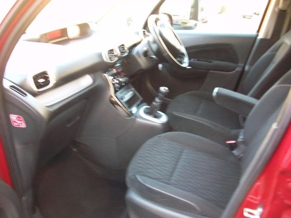 2012 Citroen C3 Picasso 1.6 HDi 8V image 5