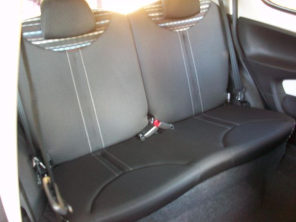 2013 Citroen C1 1.0i VTR image 6