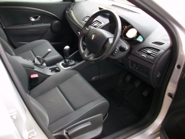 2011 Renault Megane 1.5 dCi image 4