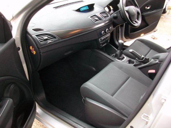 2011 Renault Megane 1.5 dCi image 5