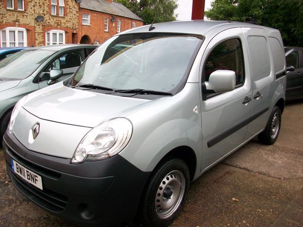 2011 Renault Kangoo ML20dCi image 2
