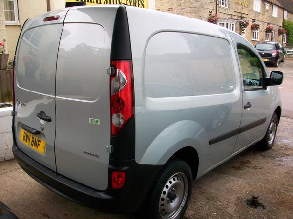 2011 Renault Kangoo ML20dCi image 4