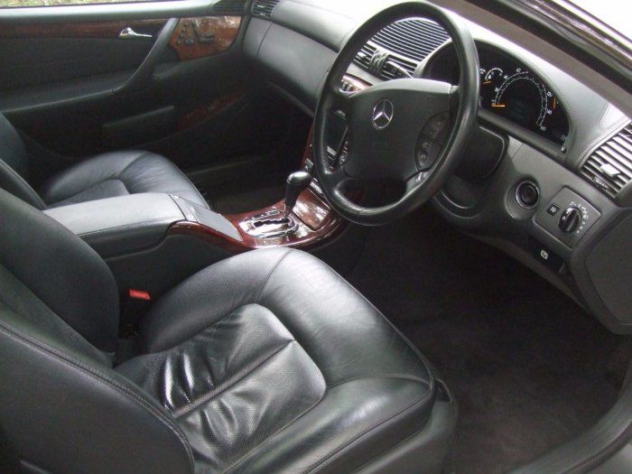 2002 Mercedes-Benz CL 5.0 CL500 2dr Auto image 7