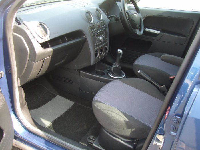 2008 Ford Fusion 1.4 TDCi Zetec 5dr image 4
