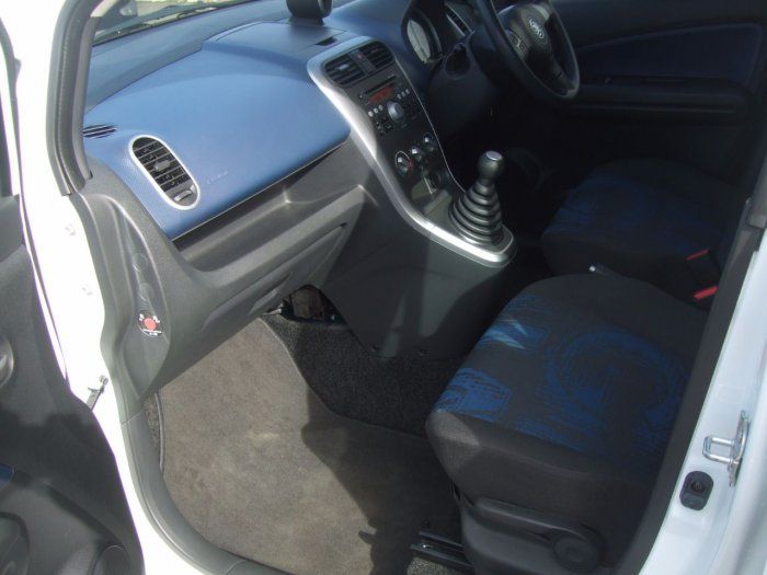 2012 Vauxhall Agila 1.0 12V image 7