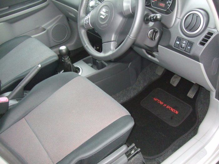 2007 Suzuki SX4 1.6 GLX 5dr image 6