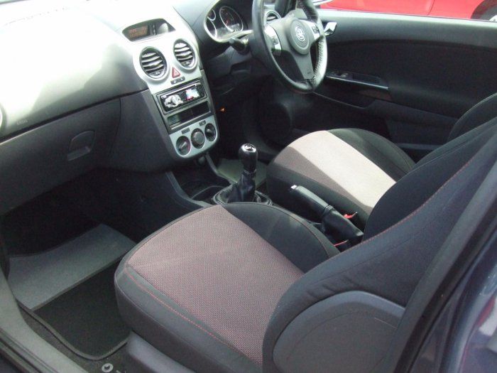 2007 Vauxhall Corsa 1.2i 16V SXi 3dr image 5