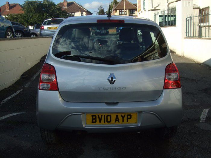 2010 Renault Twingo 1.2 Extreme 3dr image 3