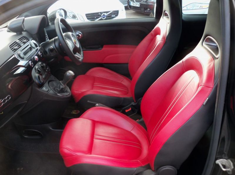 2011 Abarth 500 1.4 T-Jet Abarth 3dr image 5