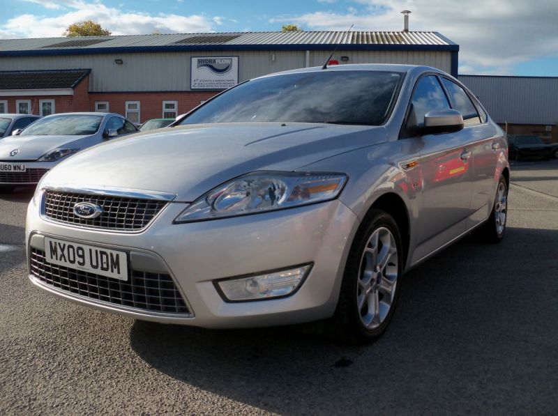 2009 Ford Mondeo 2.0 TDCi Titanium 5dr image 2