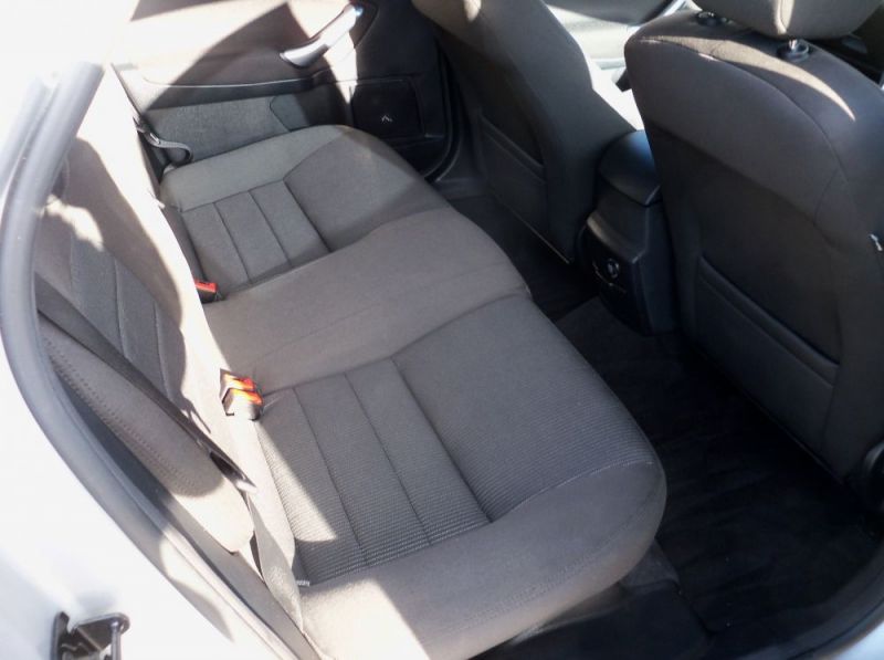 2009 Ford Mondeo 2.0 TDCi Titanium 5dr image 5