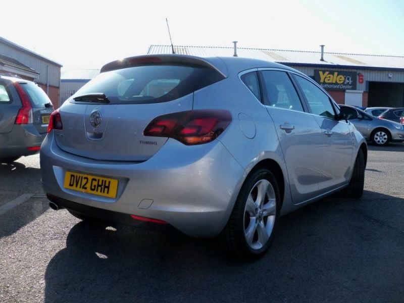 2012 Vauxhall Astra SRi Turbo image 4