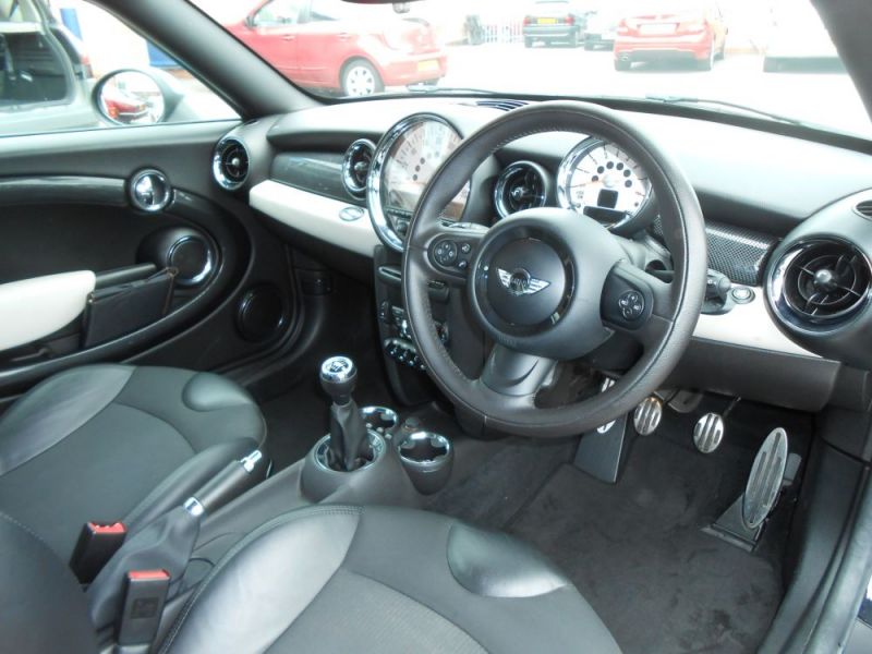 2011 MINI 1.6 Cooper S Chilli 2dr image 6