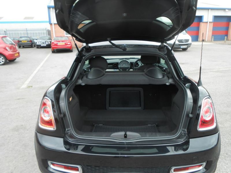 2011 MINI 1.6 Cooper S Chilli 2dr image 7