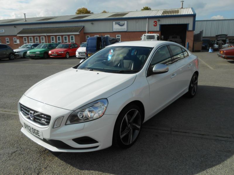 2012 Volvo S60 1.6 D2 R-Design 4dr image 2