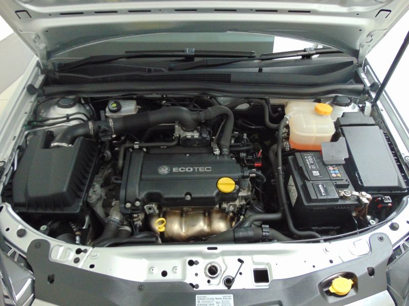 2010 Vauxhall Astra Sri image 8