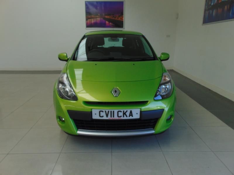 2011 Renault Clio Dynamique Tomtom 16V image 2