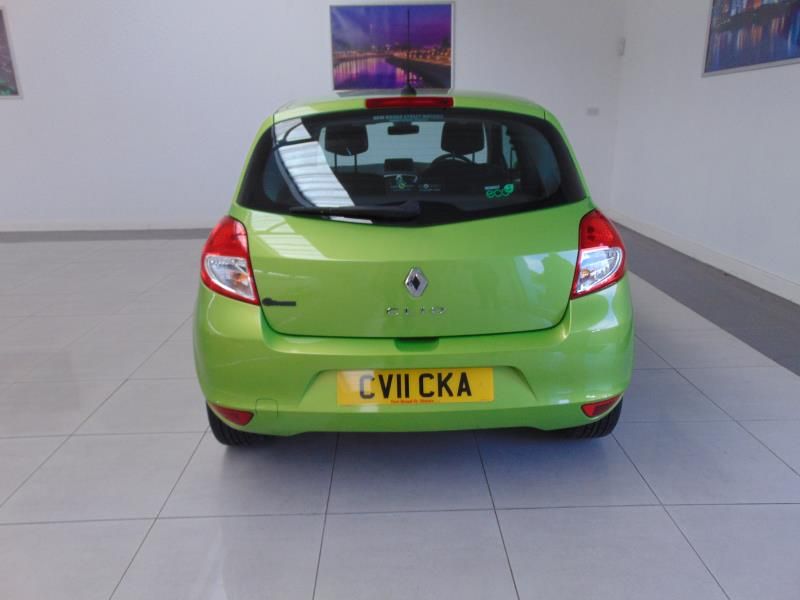 2011 Renault Clio Dynamique Tomtom 16V image 4