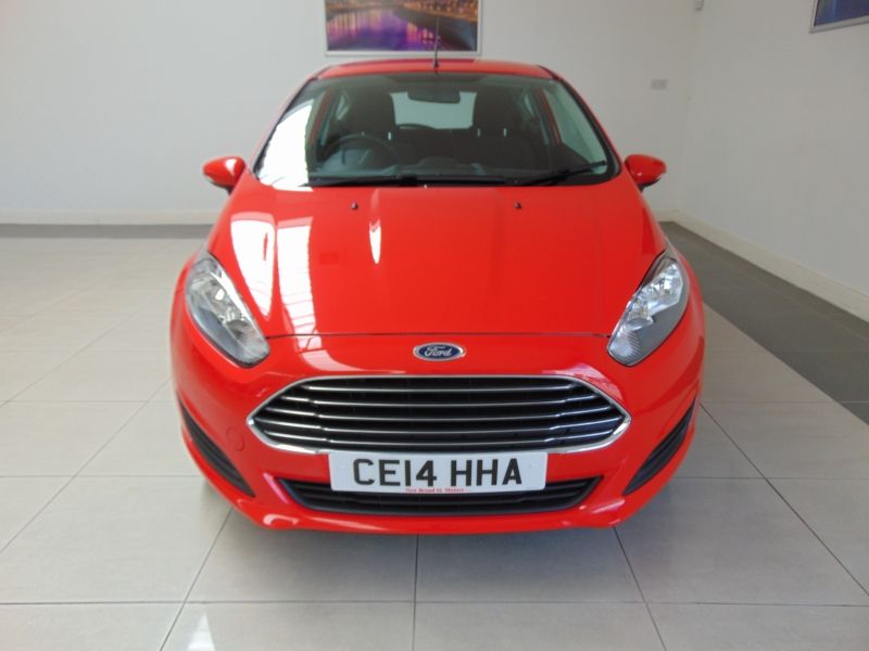 2014 Ford Fiesta Style image 2