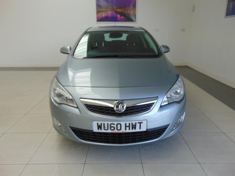 2010 Vauxhall Astra Elite Cdti image 2