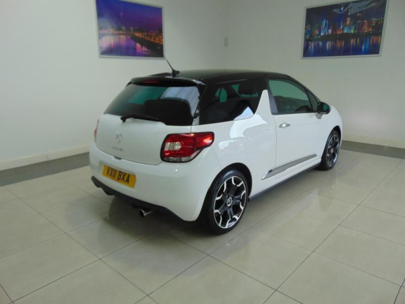 2011 Citroen Ds3 Dstyle image 3
