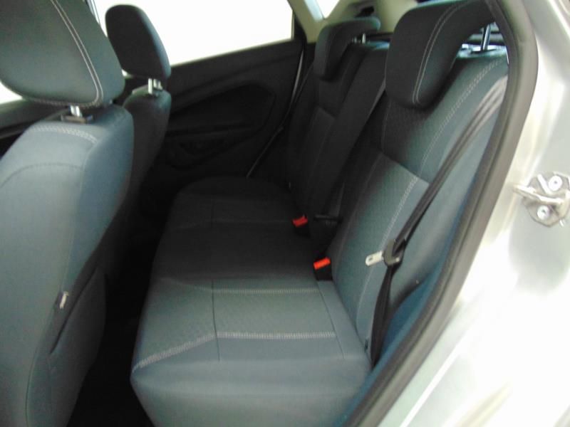 2012 Ford Fiesta Zetec Tdci image 6