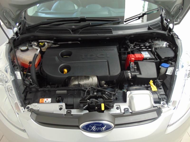 2012 Ford Fiesta Zetec Tdci image 7