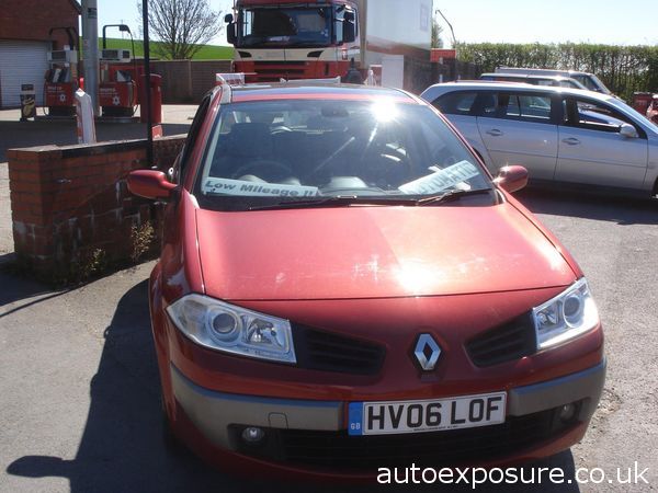 2006 Renault Megane 2.0 VVT Privilege image 3