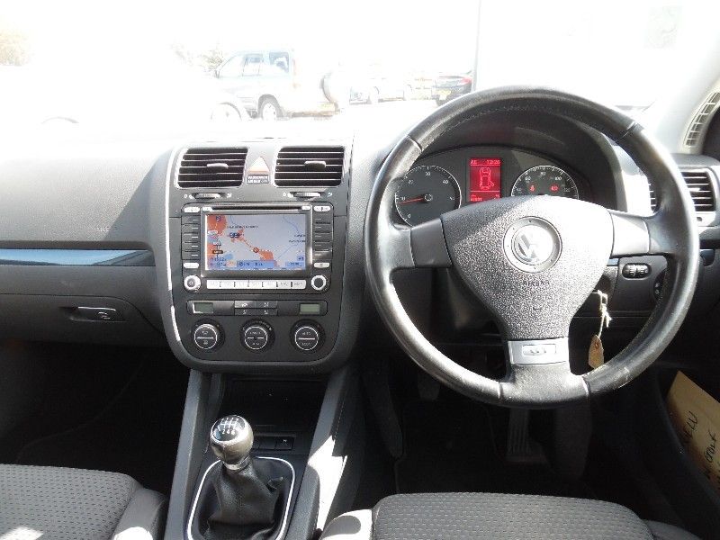 2007 Volkswagen Golf 2.0 TDI DPF GT 5dr image 6