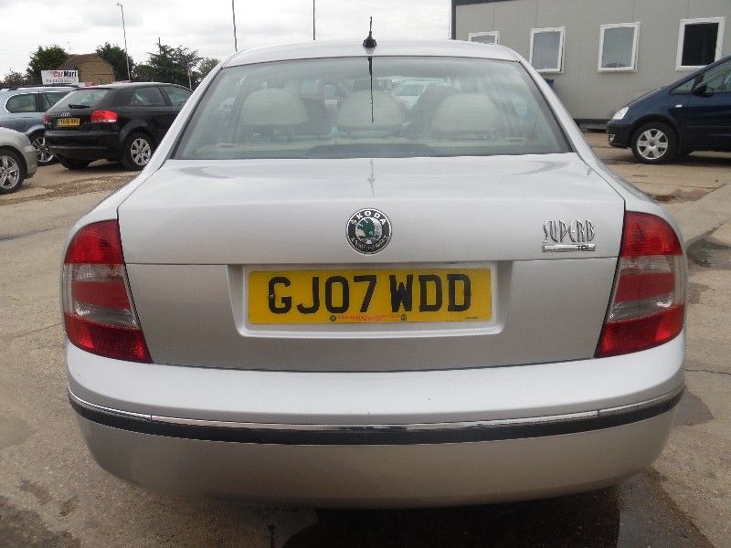 2007 Skoda Superb 1.9 TDI PD Elegance 4dr image 3
