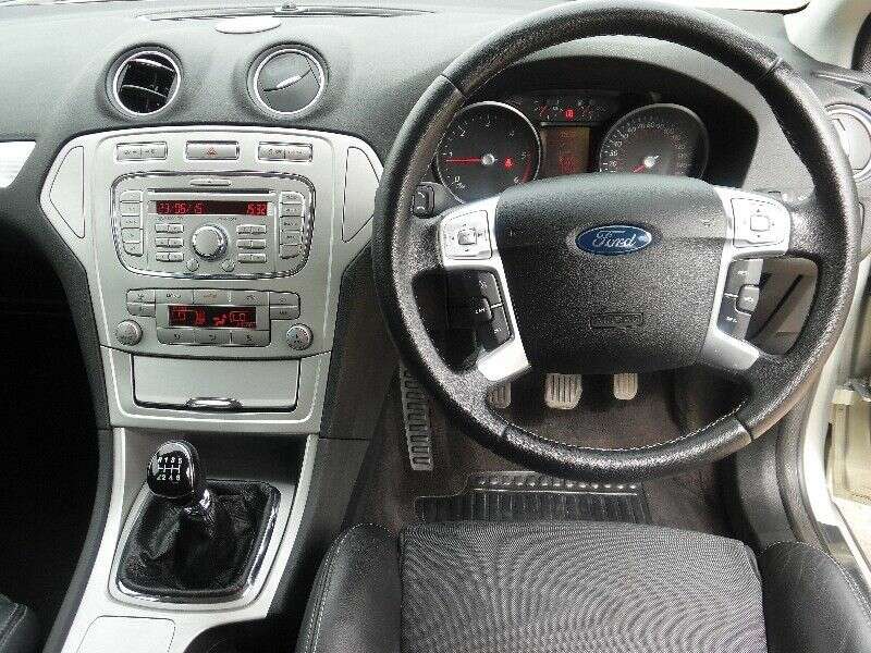2008 Ford Mondeo 2.0 TDCi Zetec 5dr image 4