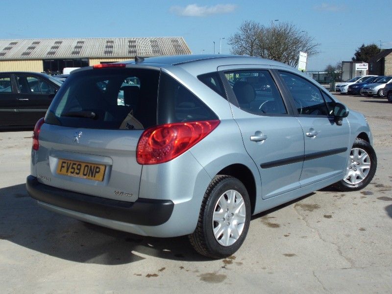 2010 Peugeot 207 1.6 HDi S 5dr (a/c) image 3