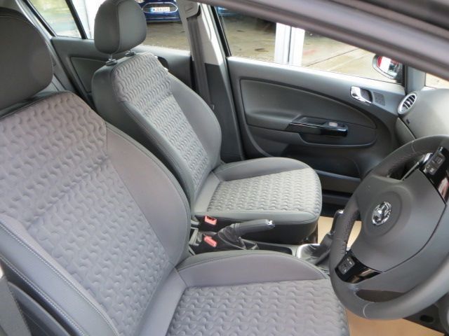 2015 Vauxhall Corsa SE image 4