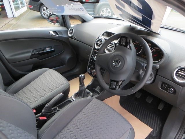 2015 Vauxhall Corsa SE image 5