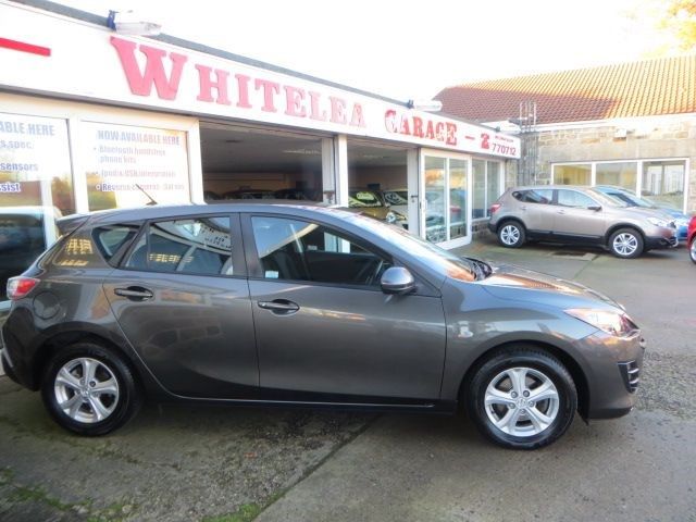 2011 Mazda 3 TS image 1