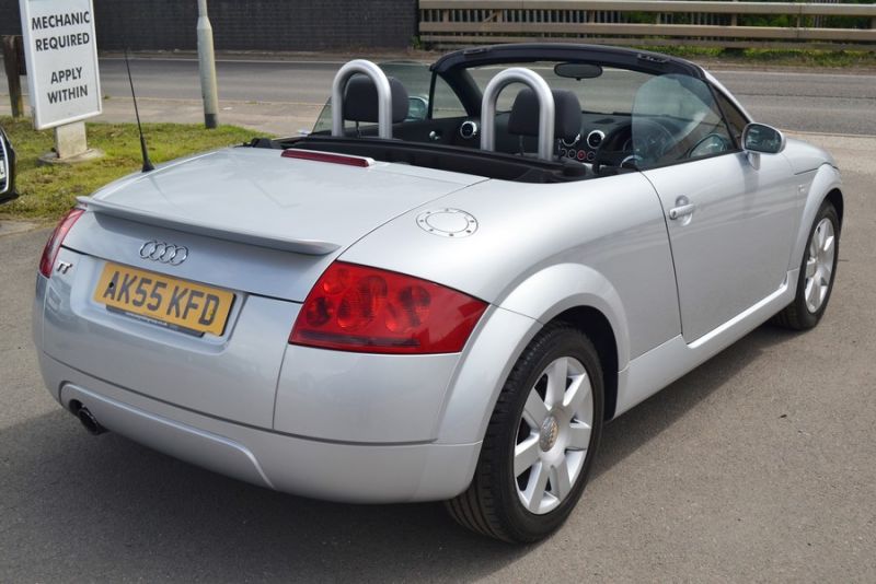 2005 Audi TT 1.8 T Roadster Convertible image 2
