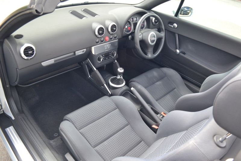2005 Audi TT 1.8 T Roadster Convertible image 6