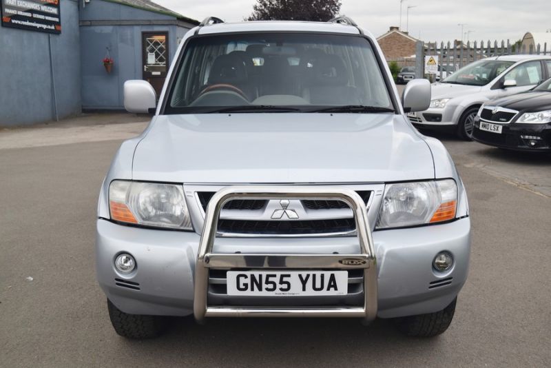 2005 Mitsubishi Shogun 3.2 image 4