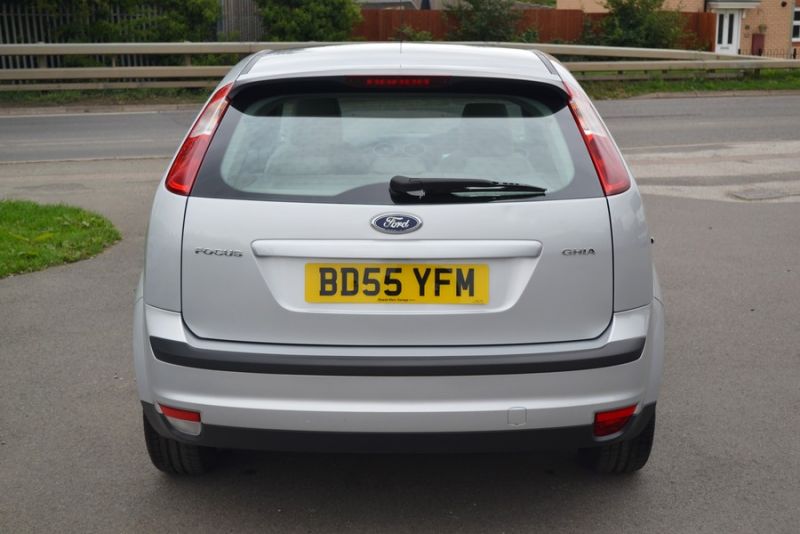 2005 Ford Focus 1.6 image 2