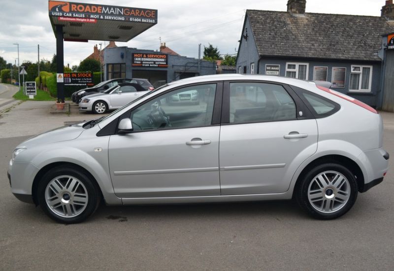 2005 Ford Focus 1.6 image 3