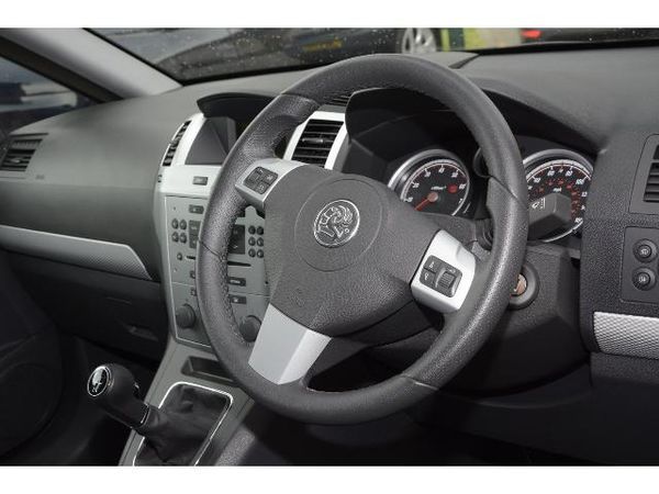 2011 Vauxhall Zafira 1.8i SRi image 5
