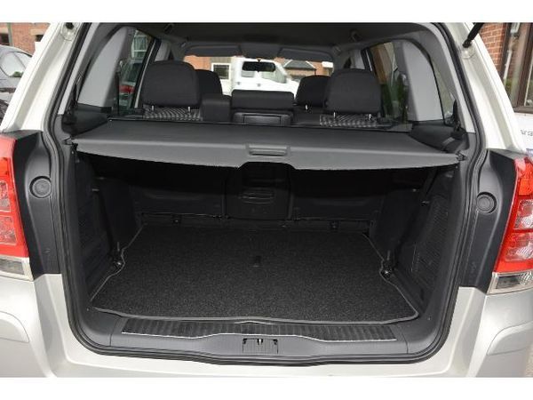 2011 Vauxhall Zafira 1.8i SRi image 6