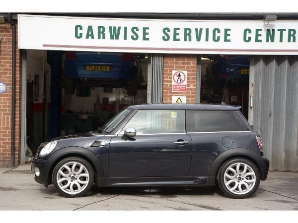 2008 MINI Hatchback 1.6 Cooper Chili Pack image 3