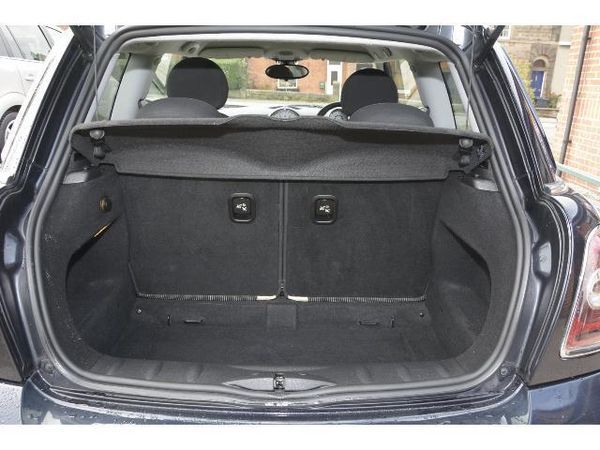 2008 MINI Hatchback 1.6 Cooper Chili Pack image 7