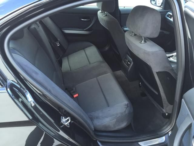 2010 BMW 3 SERIES 2.0 318d M Sport 4dr image 4