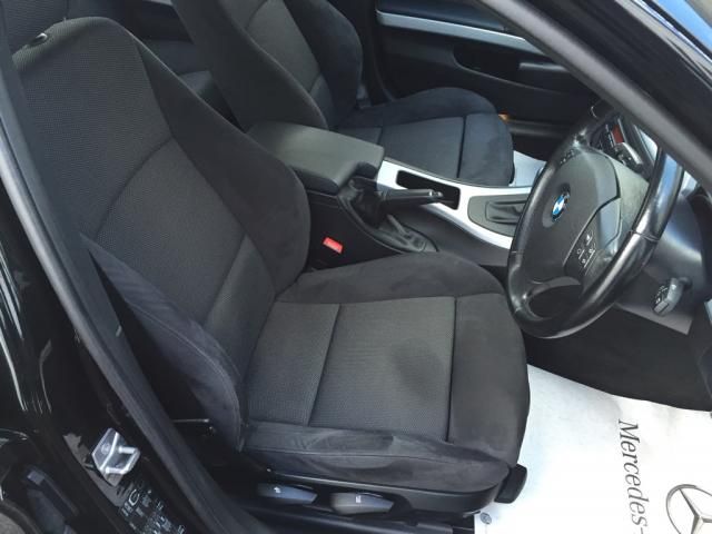 2010 BMW 3 SERIES 2.0 318d M Sport 4dr image 6